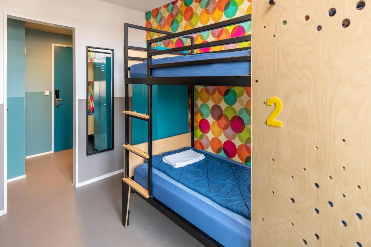 Budget Twin Bunk Bed Private Bathroom Shower